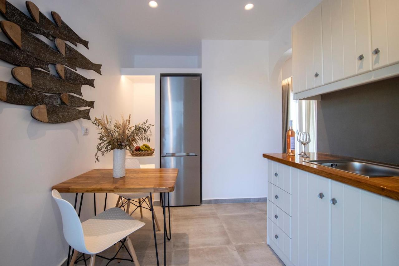 Corina Studios-Apartments Náusza Kültér fotó
